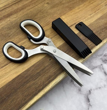 Tijeras para hierbas Nova Home de acero inoxidable con cinco hojas, mangos ergonómicos y peine de limpieza incluido.